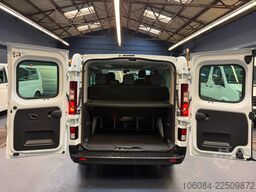 RENAULT Trafic Style Life 8 Sitze Klima Tempomat LED