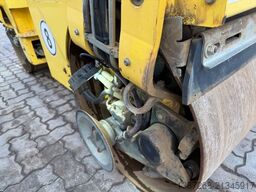 BOMAG BW100AD-5 mit Streuer / 2017 BJ / KAG