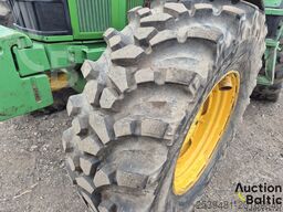 John Deere 7700