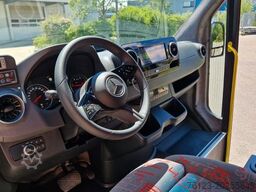 MERCEDES-BENZ 517 Sprinter GSR Automatik 22 SS Vorlauf