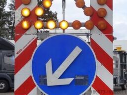 Berghaus AM3 Verkehrsleitanhänger Absperrtafel