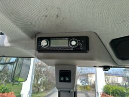 Claas Axos 310 mit Frontlader FL80