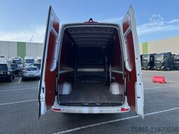 Mercedes-Benz Sprinter 319 1.9 CDI / L4 H2 / RWD / Navi / APK...