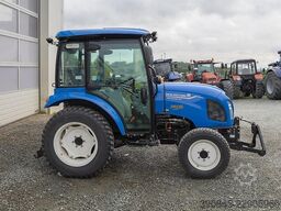 New Holland Boomer 50 CAB