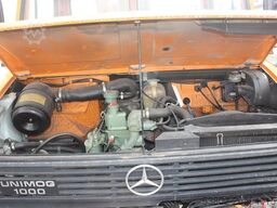 Mercedes-Benz Unimog U424/U1000