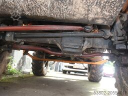 Mercedes-Benz Unimog U424/U1000