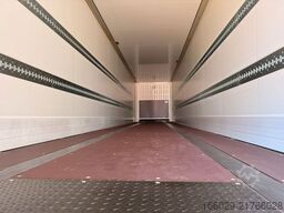 KRONE Koffer-Sattelauflieger mit Ladebordwand