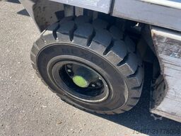 NISSAN UniCarriers DX 30 YG1D2A30Q