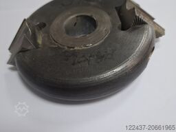 SCM T130