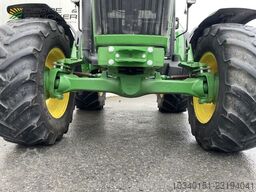 John Deere 5085M