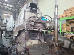 Liebherr L-1200