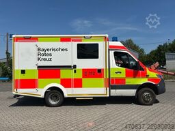 MERCEDES-BENZ Sprinter 519 / 4x4 / RTW / WAS / Trage