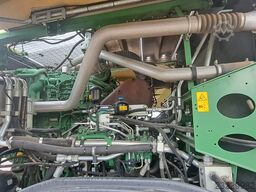 John Deere 8400
