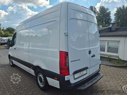 MERCEDES-BENZ Sprinter Kasten 314 CDI*Regale *