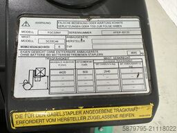 Mitsubishi FGC33NY | 3300kg | 4,42m | 1432h