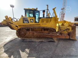Komatsu D155A-6R (4 pcs available in Abu Dhabi)
