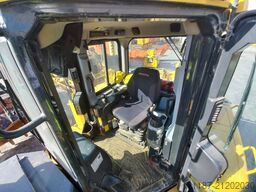 Komatsu D155A-6R (4 pcs available in Abu Dhabi)