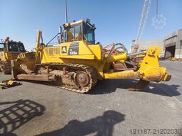 Komatsu D155A-6R (4 pcs available in Abu Dhabi)