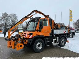 Mercedes-Benz Unimog U 318