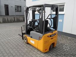 Jungheinrich EFG 115 - unter 2 Meter Bauhöhe - Freihub