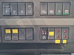 Volvo FH 13.500 6x2 - Livestock 4 deck Finkl + Finkl ...