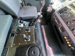MAN L90 18.284 4x4 LOF Kipper/Kran/47 tkm/HA gelenkt