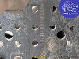 Mercedes-Benz Arocs 1943