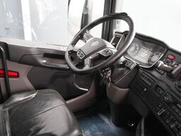 Scania R 520 V8 6x2 tractor unit retarder