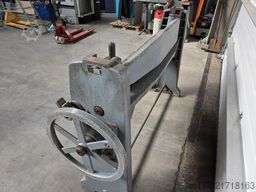 Hyllus 1320 x 2