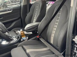  Andere Marke | BMW 218d xDrive