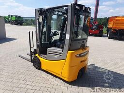 Jungheinrich EFG 215 / Triplex 4.25m / SS / nur 1.680h / 2021