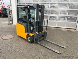 Jungheinrich EFG 215 / Triplex: 4.25m! / SS / 1.285h / 2021