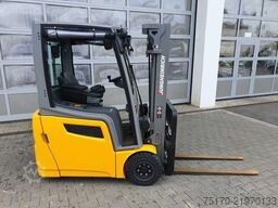 Jungheinrich EFG 215 / Triplex: 4.25m! / SS / nur 1.368h!