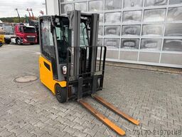 Jungheinrich EFG 215 / Triplex: 4.25m! / SS / nur 2.819h!