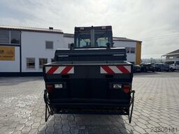 Bomag with BS180 spreader