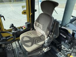 Bomag with BS180 spreader