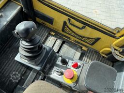 Bomag with BS180 spreader