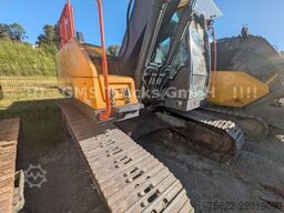 VOLVO EC 220 / SW + 2 Löffel