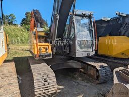 VOLVO EC 220 / SW + 2 Löffel