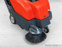 Hako Hamster 650 V - Benzin Sweeper - 3525m²h