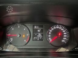 VOLKSWAGEN T6 Transporter*1.Hand*AHK*3Sitzer*Dachträger*