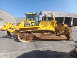 Komatsu D155A-6R (4 pcs available in abu Dhabi)