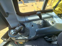 Komatsu D155A-6R (4 pcs available in abu Dhabi)