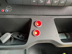 MERCEDES-BENZ eSprinter 400 KM Reichweite 15+20 Lini1