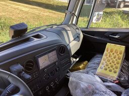 Ford Ford 4x2 Road 1833 Daycab