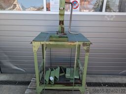 u.a. Bosch Werkstatt-Knebel-Industriepresse