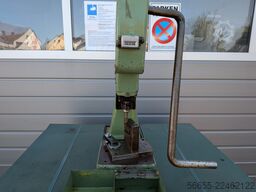 u.a. Bosch Werkstatt-Knebel-Industriepresse