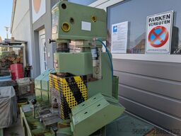 u.a. Bosch Werkstatt-Knebel-Industriepresse