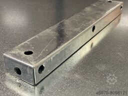 Dexion P90/ Regalabstand 300mm/ Materialfarbe: sendzimir verzinkt