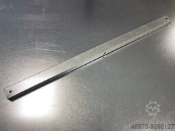 Dexion P90/ Regalabstand 900mm/ Materialfarbe: sendzimir verzinkt